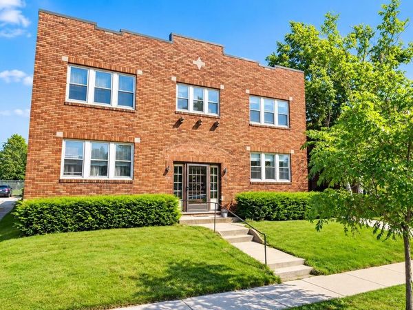 215 S MONROE AVENUE, Green Bay, WI 54301