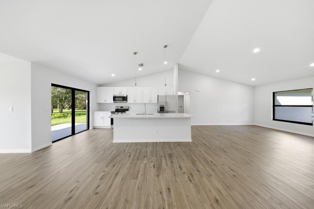 705 W 10th St, Lehigh Acres, FL 33972 Photo