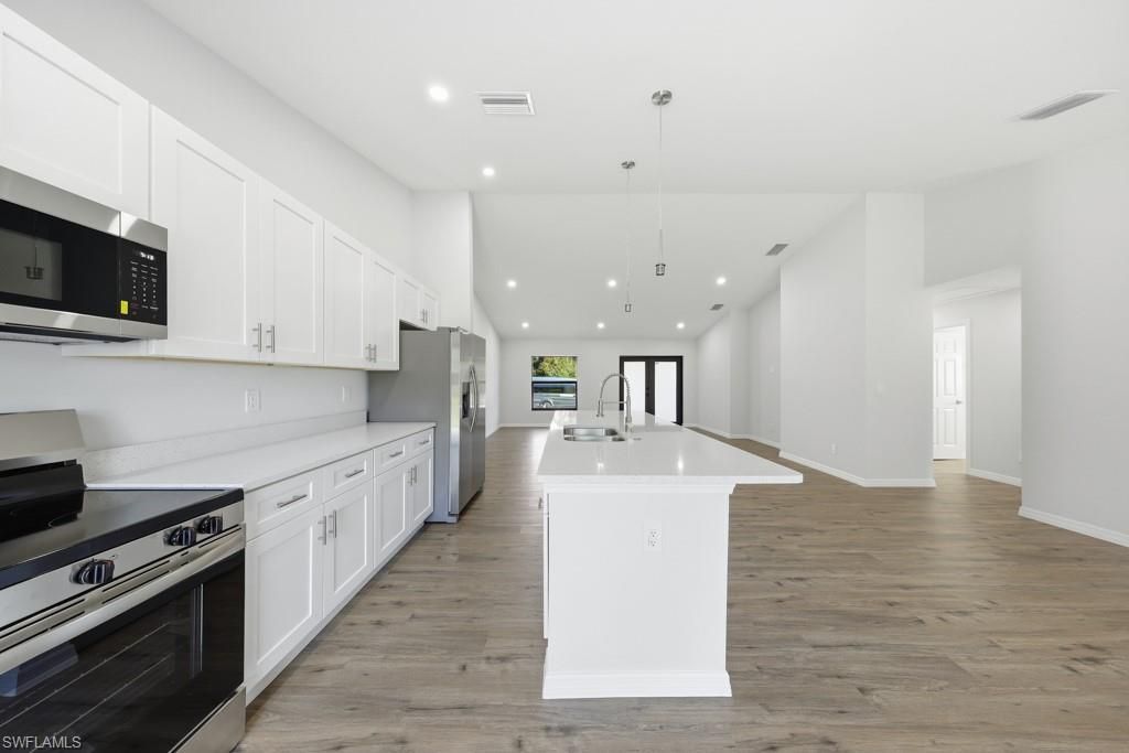 705 W 10th St, Lehigh Acres, FL 33972 Photo
