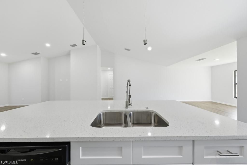 705 W 10th St, Lehigh Acres, FL 33972 Photo
