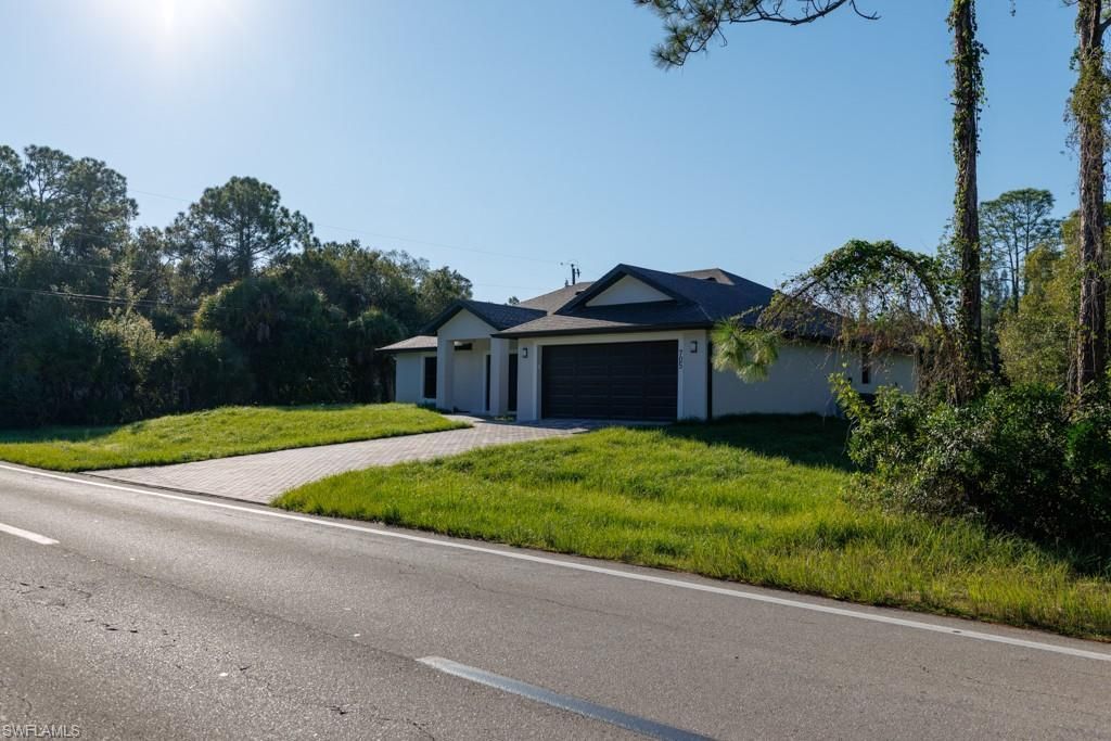 705 W 10th St, Lehigh Acres, FL 33972 Photo