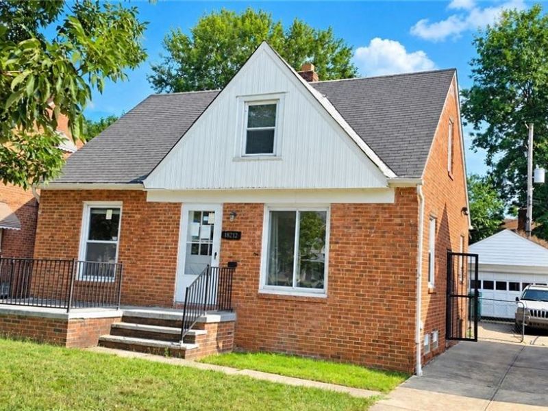 18212 Mapleboro Avenue, Maple Heights, OH 44137 Photo 1