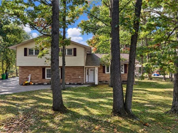 7820 Summerset Drive , Walton Hills, OH 44146
