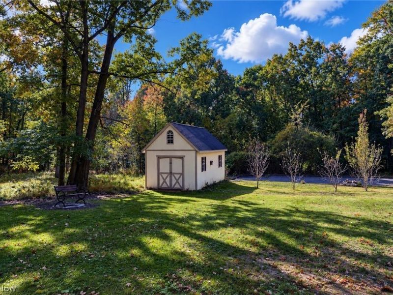 7820 Summerset Drive, Walton Hills, OH 44146 Photo 7