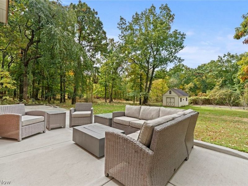 7820 Summerset Drive, Walton Hills, OH 44146 Photo 9