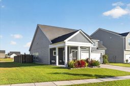 206 Pink Azalea Street photo 4
