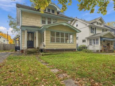 999 Arnett Boulevard , Rochester, NY 14619