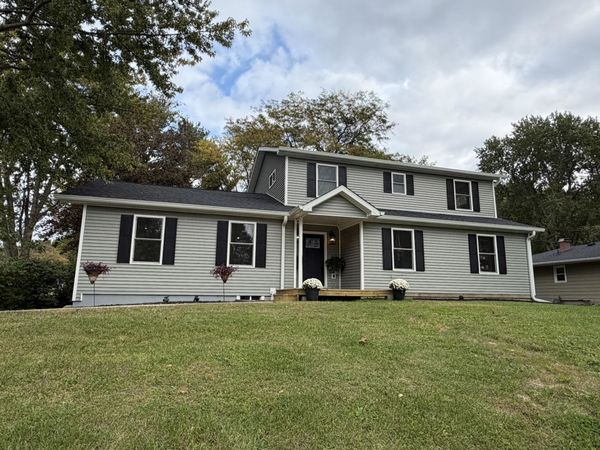 235 Park Crest Drive, FREEPORT, IL 61032