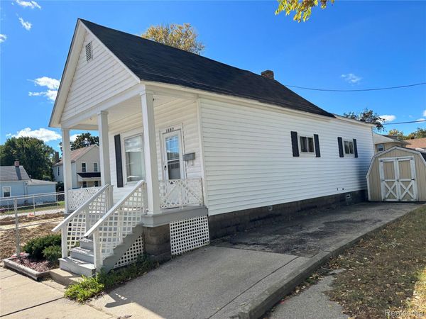 1007 Erie Street , Port Huron, Mi 48060