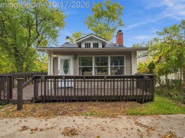 5607 Loveland Street, West Bloomfield Township, Mi 48322