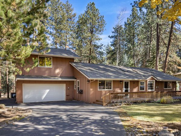 69660 Omaha Road, Sisters, OR 97759