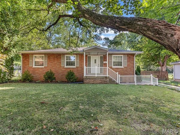 1830 N 15th Street , Swansea, IL 62226