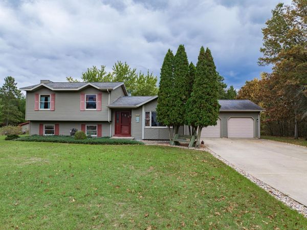 1602 Burch Circle Drive, Necedah, WI 54646