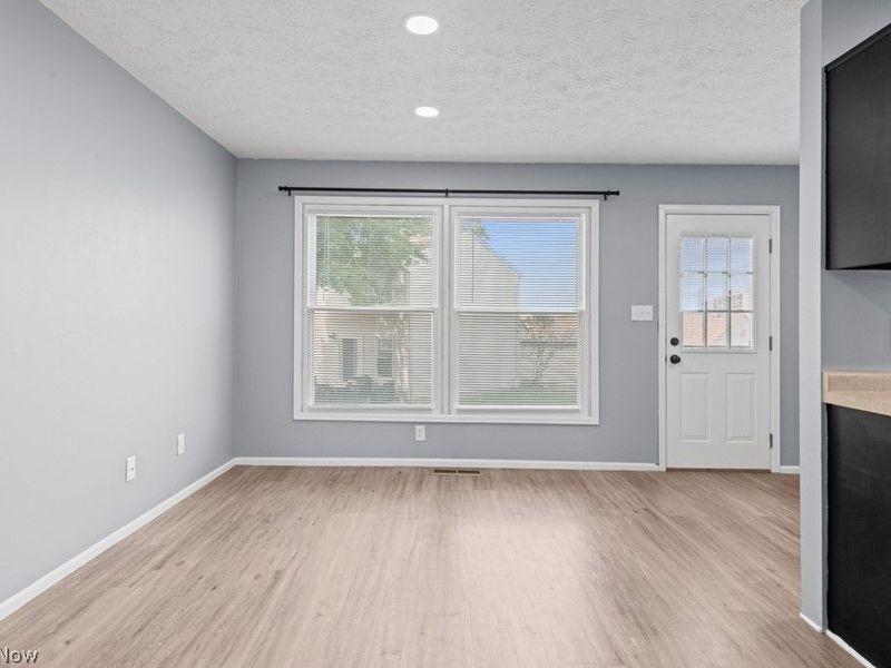1395 S Azalea Boulevard, Barberton, OH 44203 Photo 19