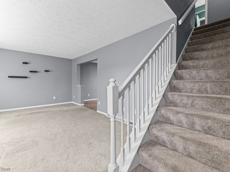 1395 S Azalea Boulevard, Barberton, OH 44203 Photo 4