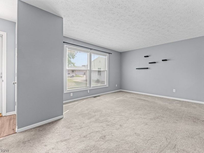 1395 S Azalea Boulevard, Barberton, OH 44203 Photo 5