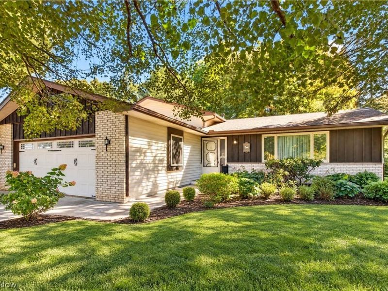 6655 Allandale Drive, Amherst, OH 44001 Photo 1
