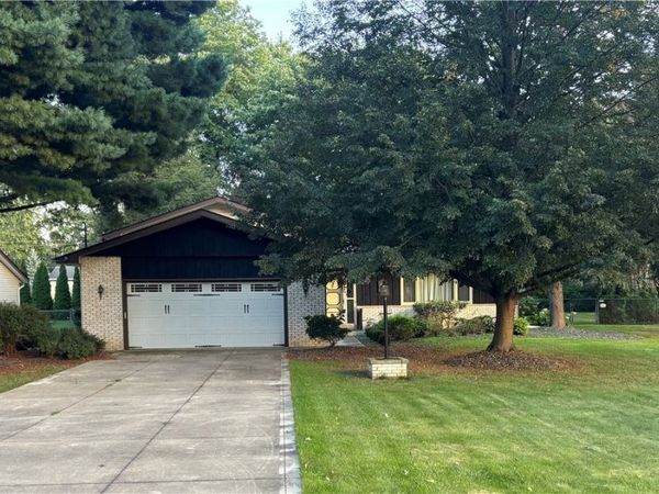 6655 Allandale Drive , Amherst, OH 44001