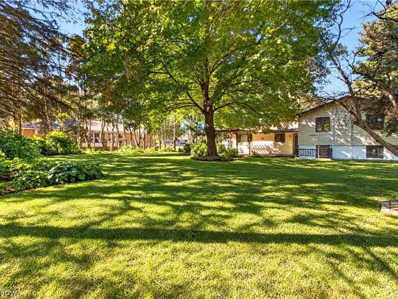 6655 Allandale Drive, Amherst, OH 44001 Photo 11