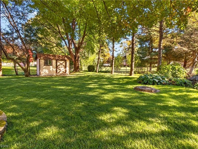 6655 Allandale Drive, Amherst, OH 44001 Photo 8