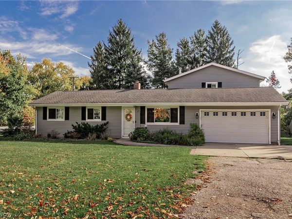 9101 N Bedford Road , Macedonia, OH 44056