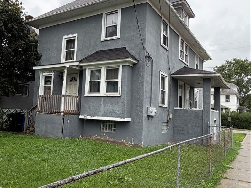 3219 W 111th Street, Cleveland, OH 44111 Photo 2