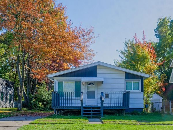 78 E Yale Avenue, Pontiac, MI 48340