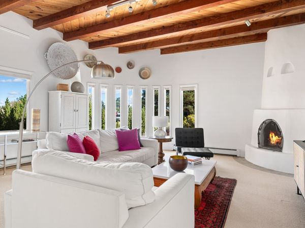 2812 Molino De Viento , Santa Fe, NM 87505