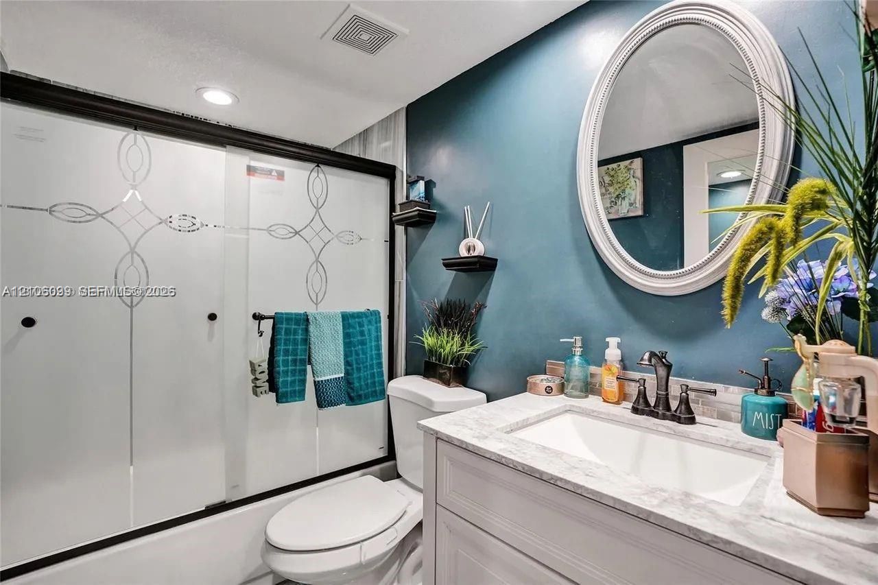 7840 NW 50th St , Unit 105, Lauderhill, FL 33351 Photo