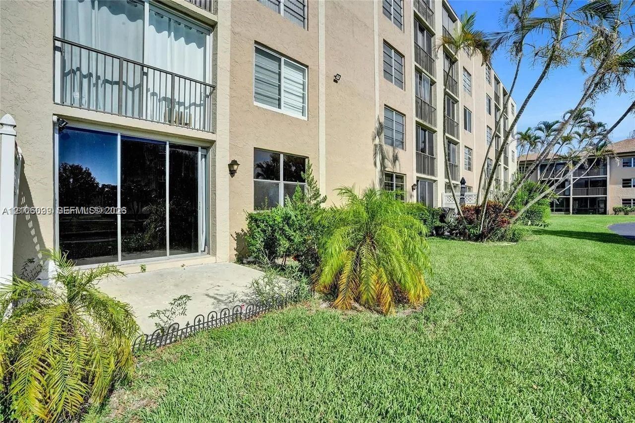 7840 NW 50th St , Unit 105, Lauderhill, FL 33351 Photo