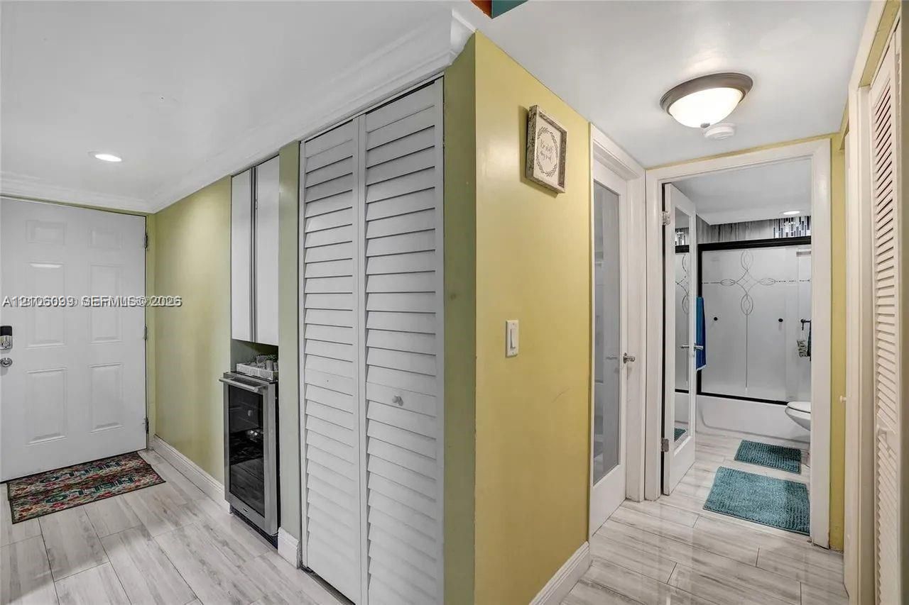 7840 NW 50th St , Unit 105, Lauderhill, FL 33351 Photo