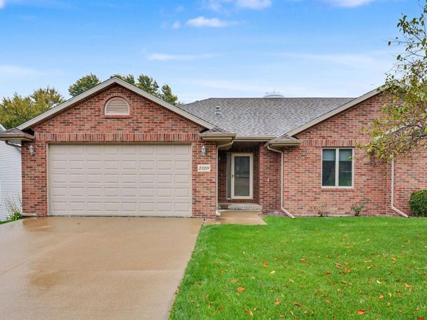 2320 Deerborn Drive, Asbury, IA 52002