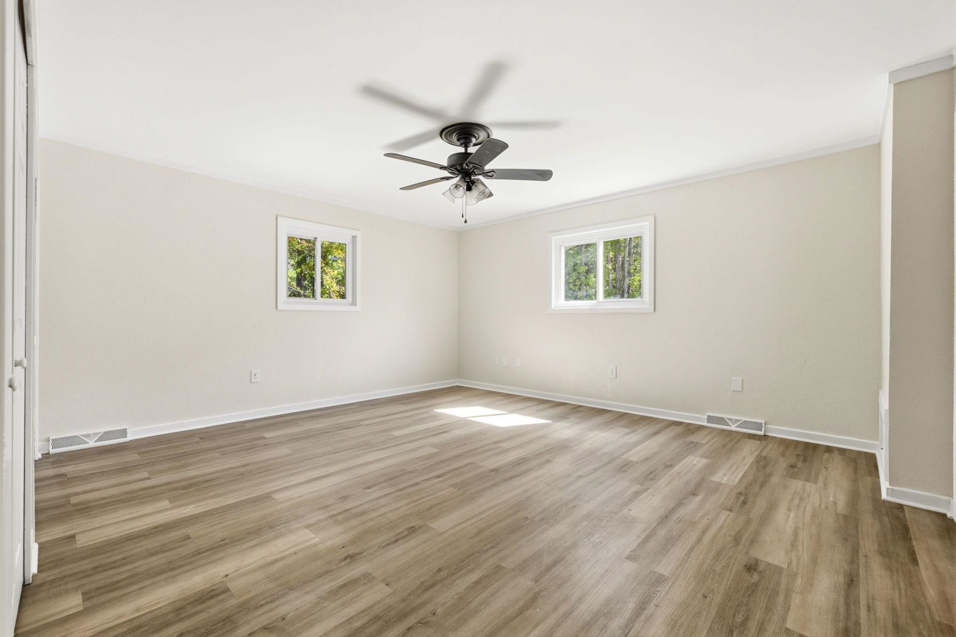 1850 Bay Tree Ln. Photo 24