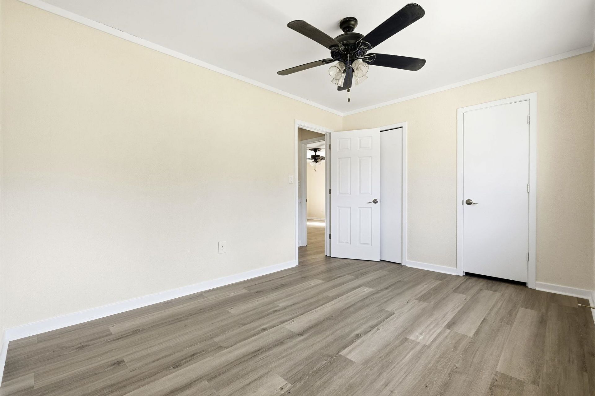 1850 Bay Tree Ln. Photo 36