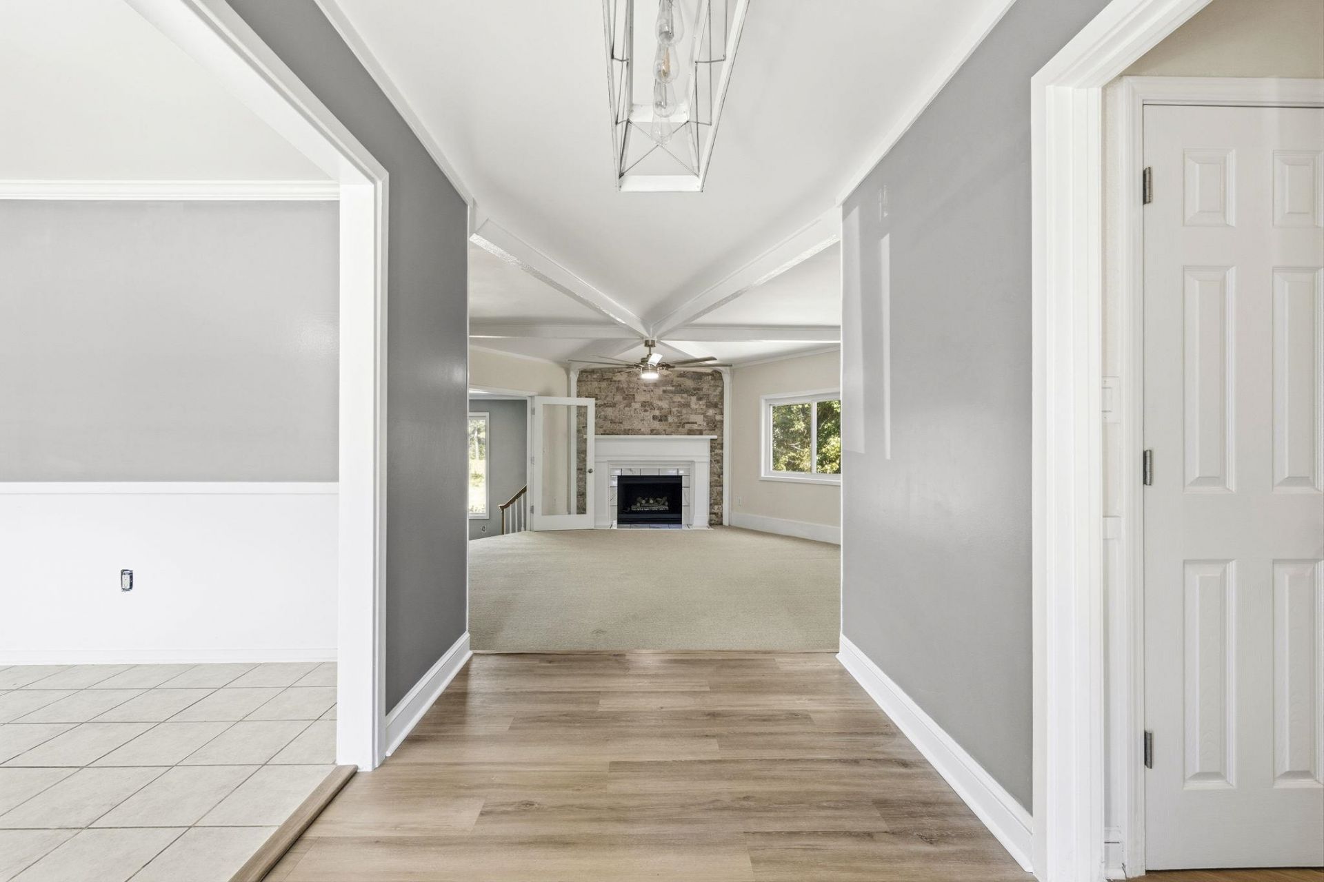 1850 Bay Tree Ln. Photo 5