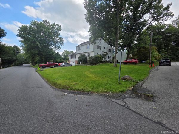 1 Dogwood Drive , Central Valley, NY 10917