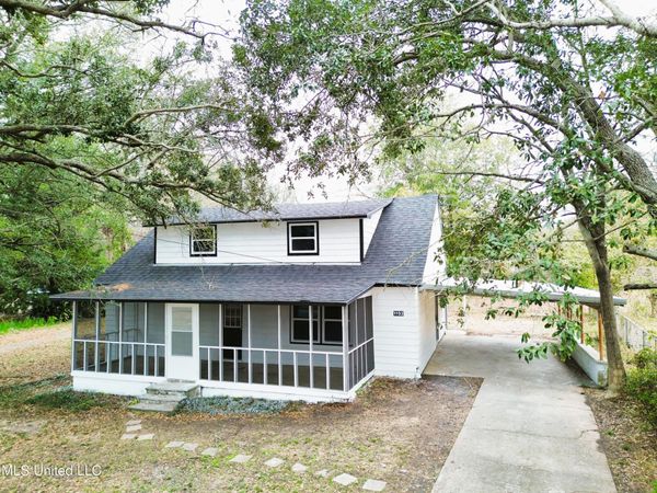 1103 Kell Avenue, Pascagoula, MS 39567