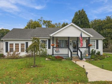 129 Rolling Acres Drive, Frankfort, KY 40601