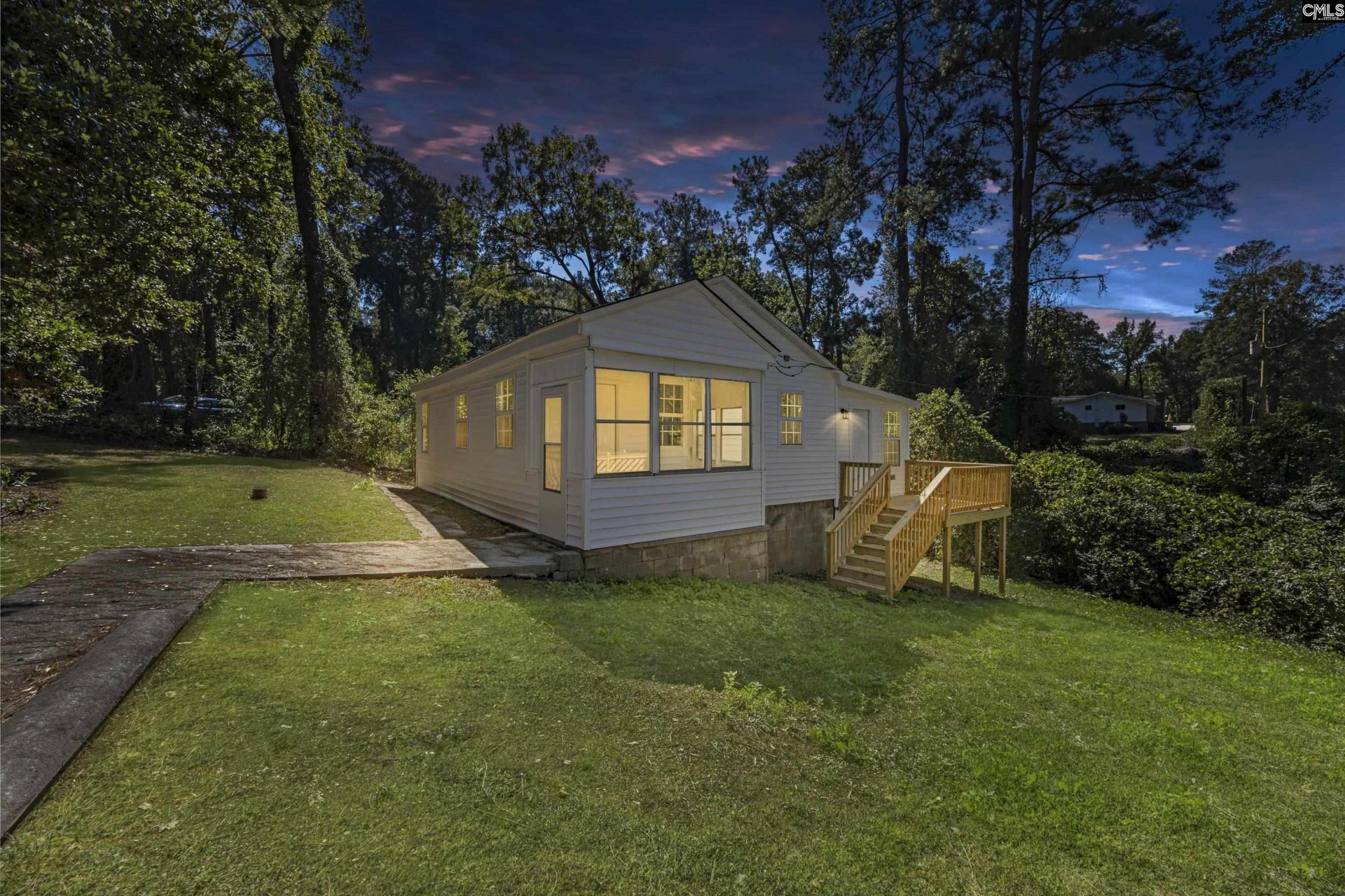 1527 Hatcher Drive  Photo 4