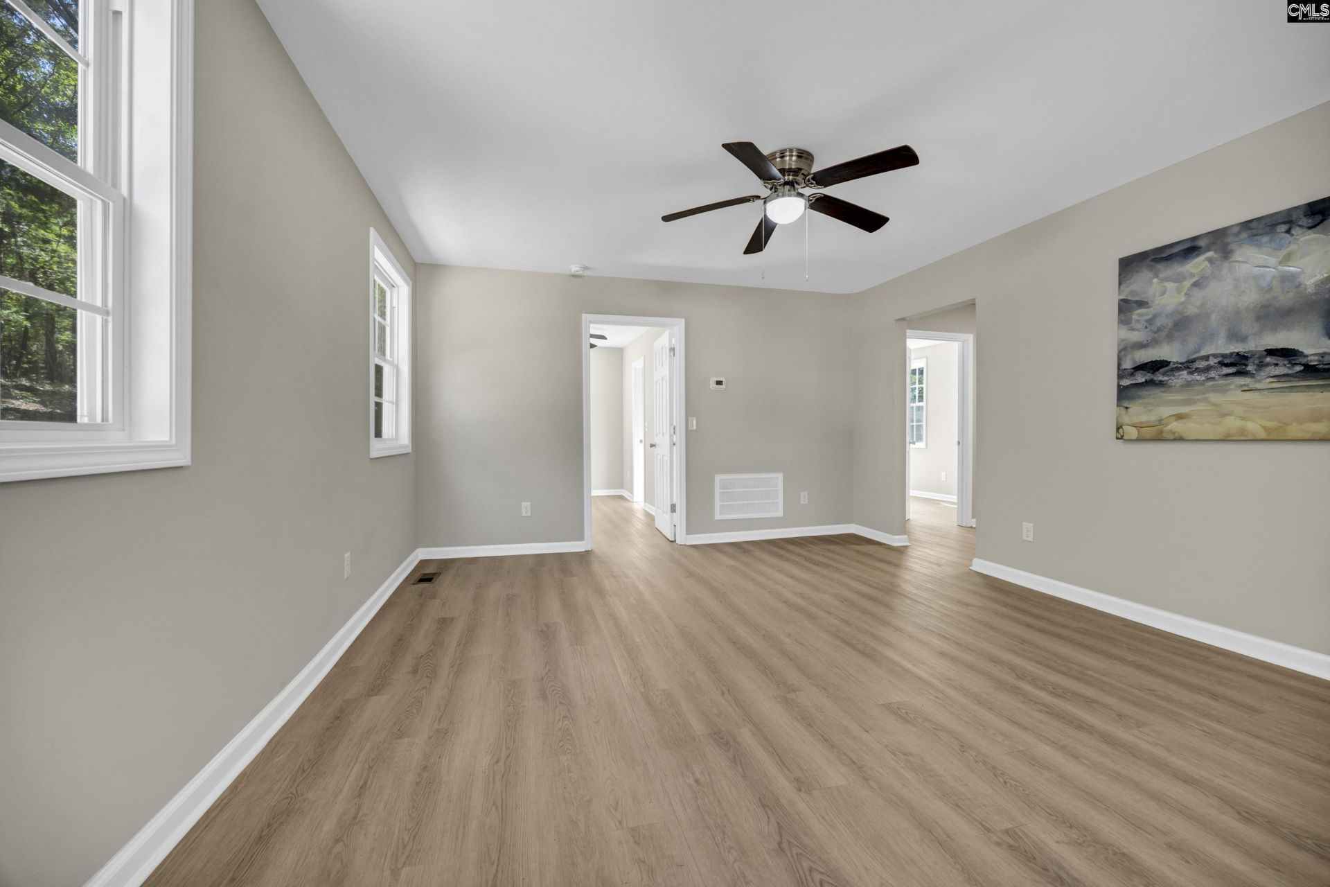 1527 Hatcher Drive  Photo 6
