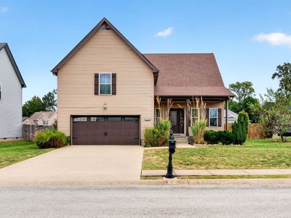 3617 Fox Den Ln , Clarksville, TN 37040