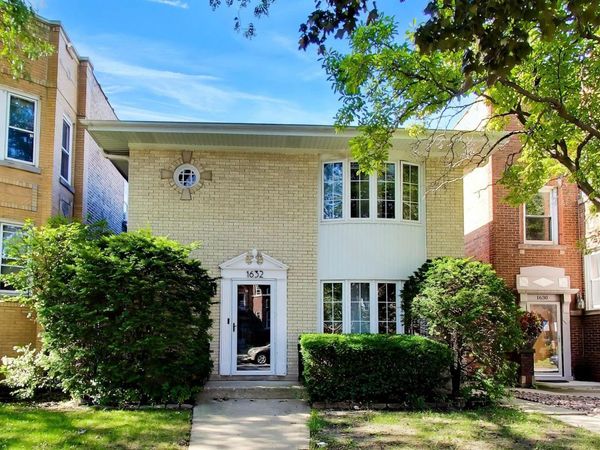 1632 Wesley Avenue , Berwyn, IL 60402