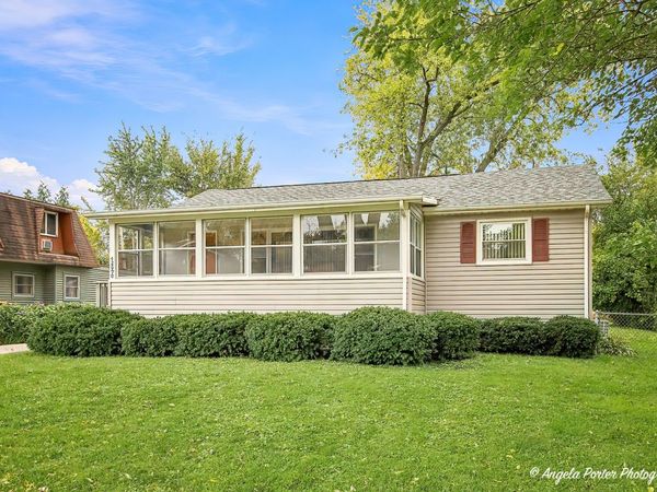 42690 N Lake Drive, Antioch, IL 60002