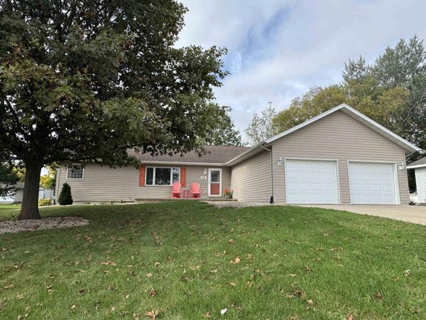315 Walnut Street, Allison, IA 50602