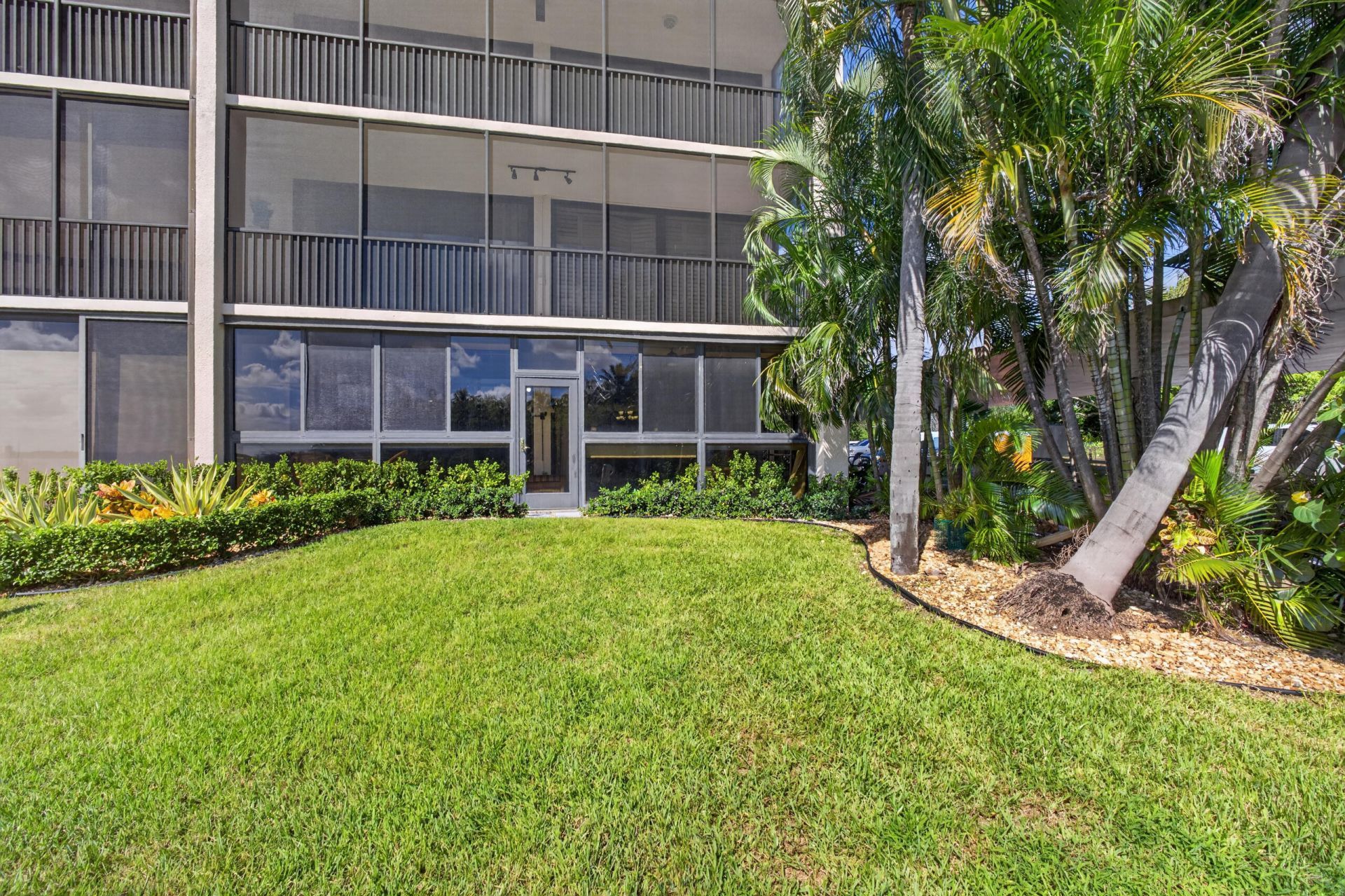 11370 Twelve Oaks Way, Unit 111, North Palm Beach, FL 33408 Photo