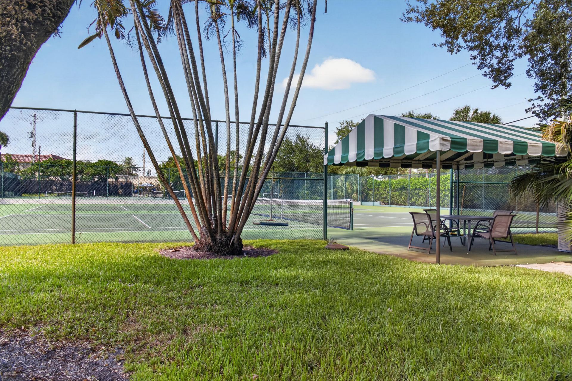 11370 Twelve Oaks Way, Unit 111, North Palm Beach, FL 33408 Photo