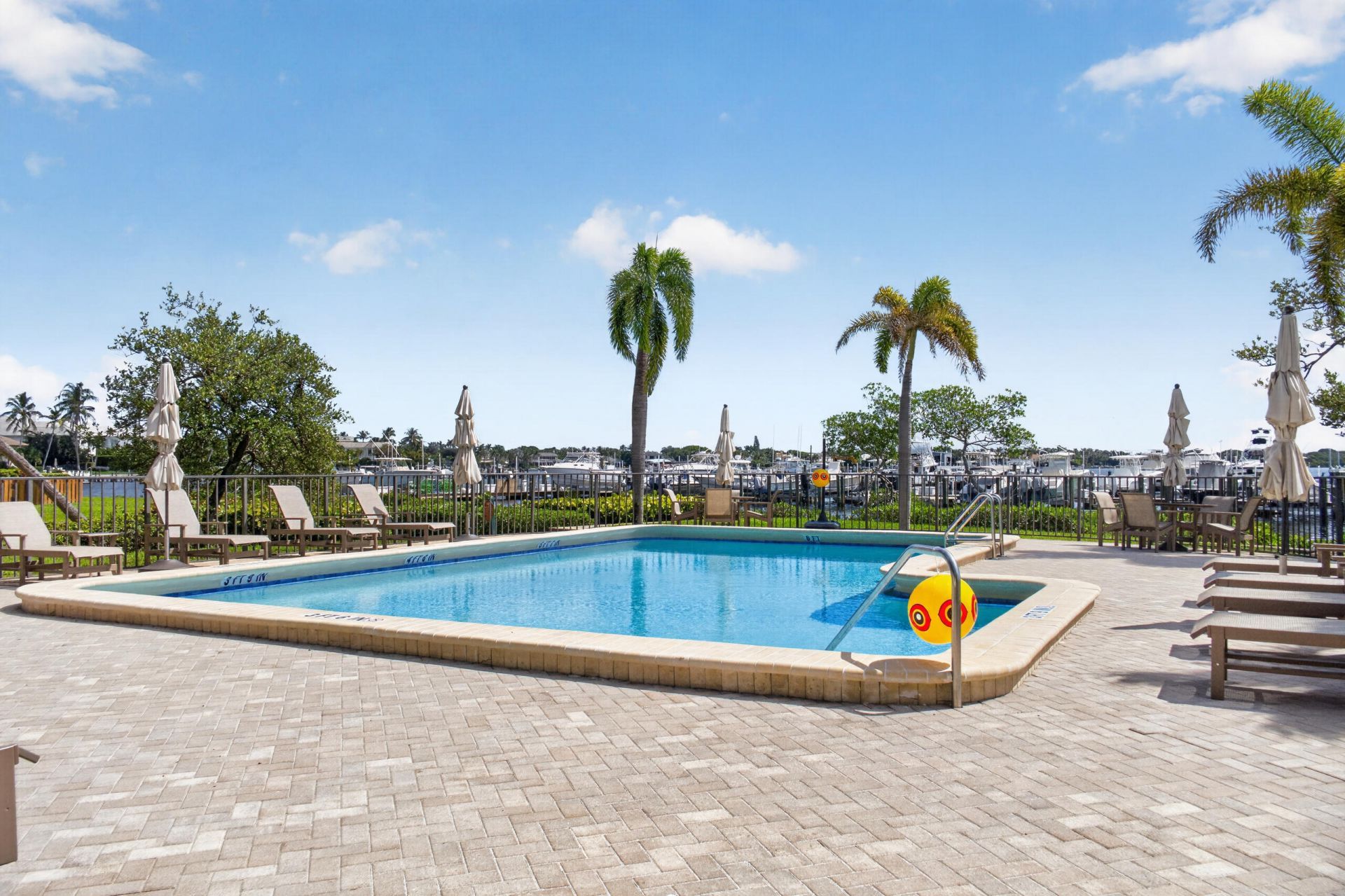 11370 Twelve Oaks Way, Unit 111, North Palm Beach, FL 33408 Photo