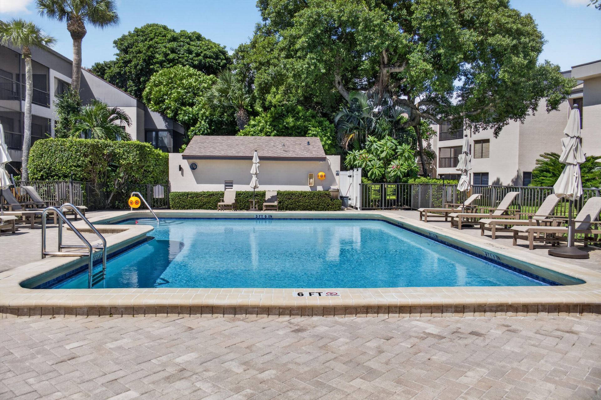 11370 Twelve Oaks Way, Unit 111, North Palm Beach, FL 33408 Photo