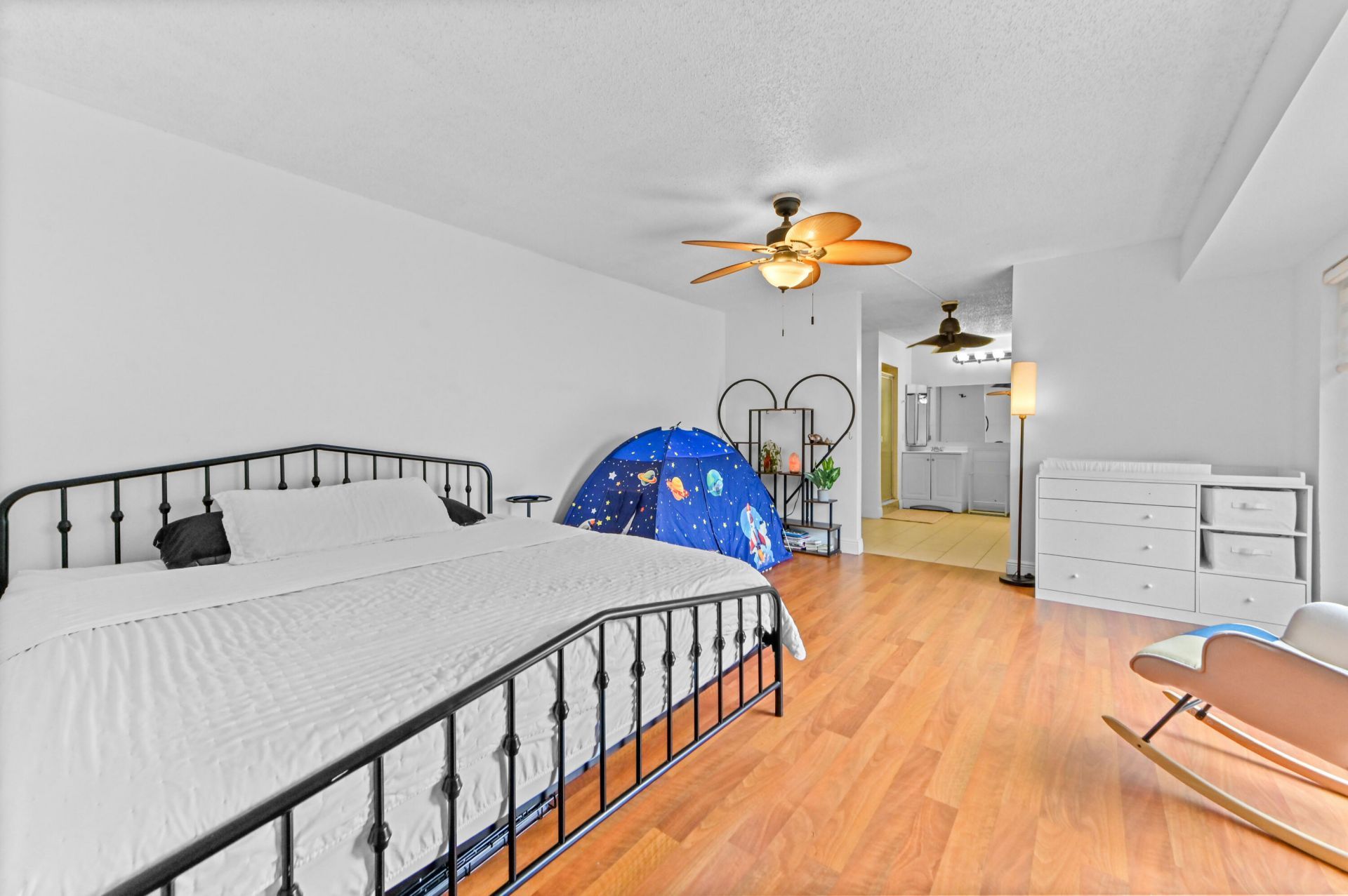824 Springdale Circle, Palm Springs, FL 33461 Photo