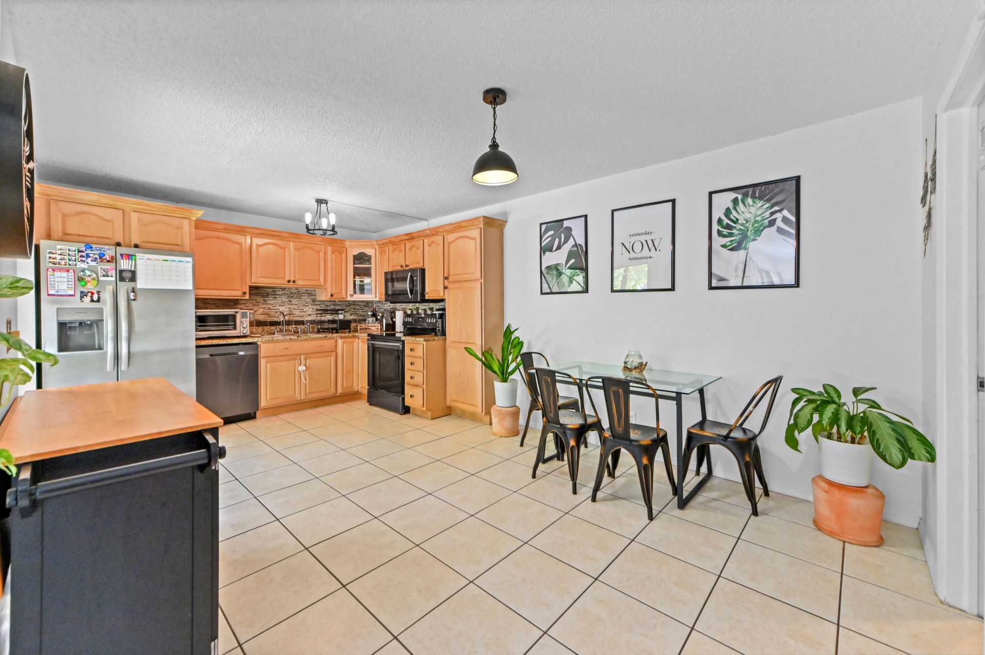 824 Springdale Circle, Palm Springs, FL 33461 Photo